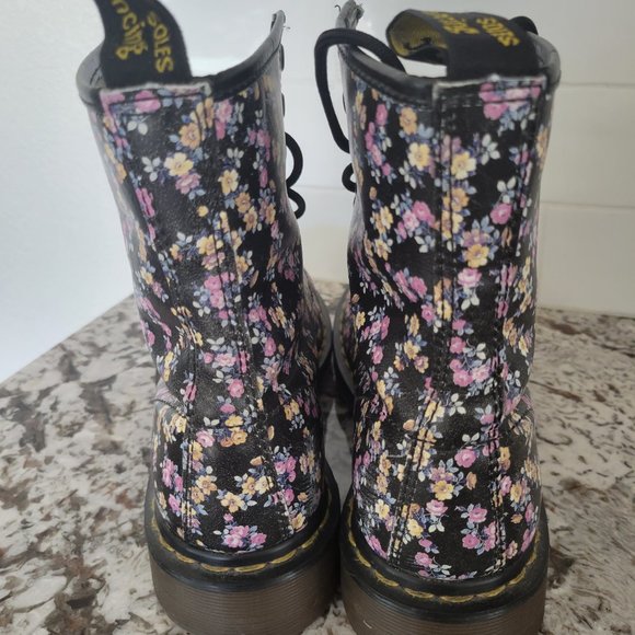 Dr. Marten Floral  leather boots size 8 - Picture 4 of 12